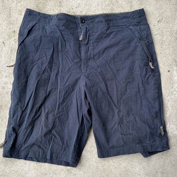 Old Navy Vintage Cargo Shorts in Dark Charcoal Size 42 - Picture 1 of 5